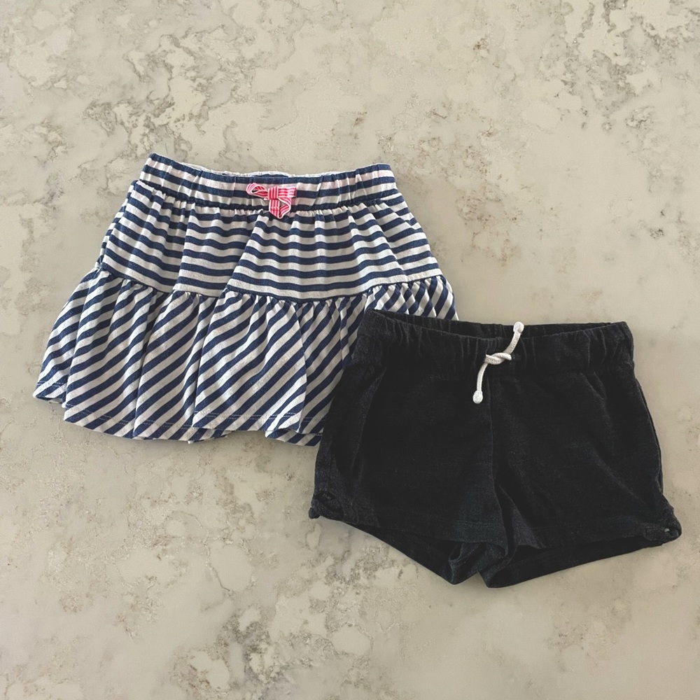 Bundle of size S bottoms: Blue stripe skort, charcoal grey shorts